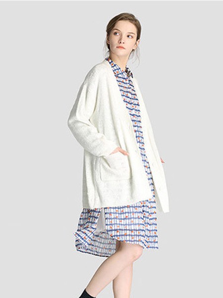 伊思君凯2019秋冬装女装