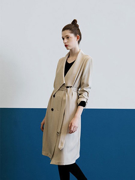 伊思君凯2019秋冬装女装