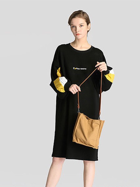 伊思君凯2019秋冬装女装