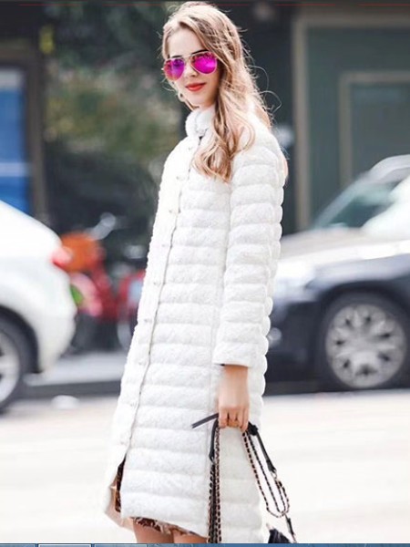 衣佰芬2019秋冬装女装