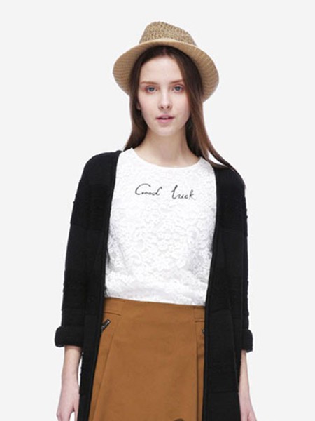 圣卡萝2019新款女装