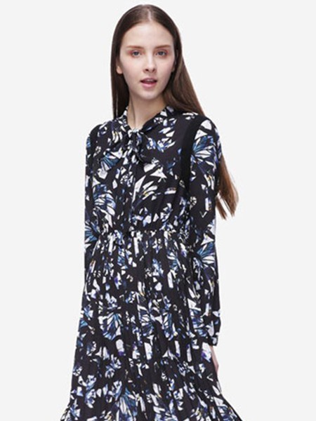 圣卡萝2019新款女装