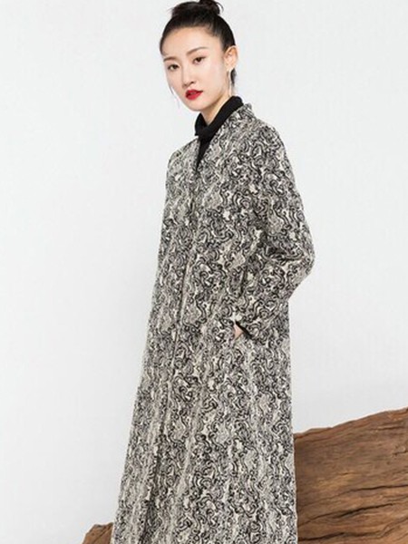 莫名2019新款女装