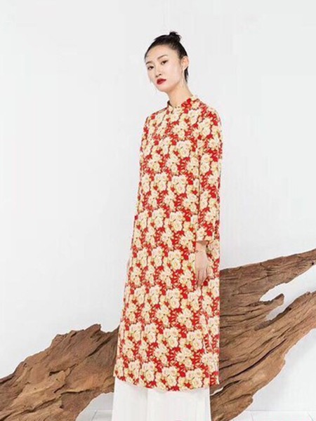 莫名2019新款女装