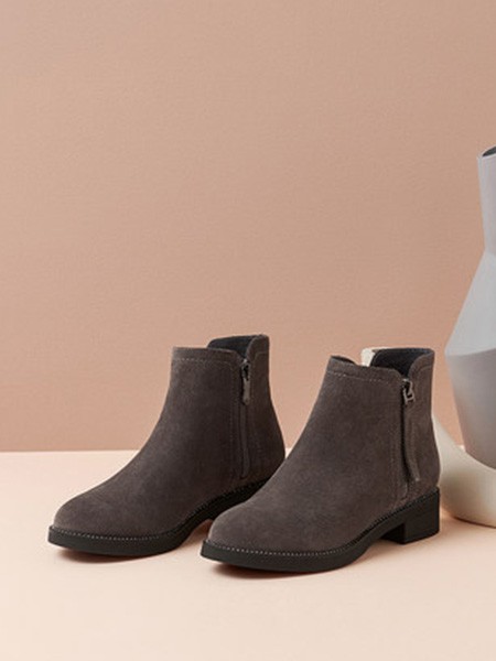 他她2019新款女鞋