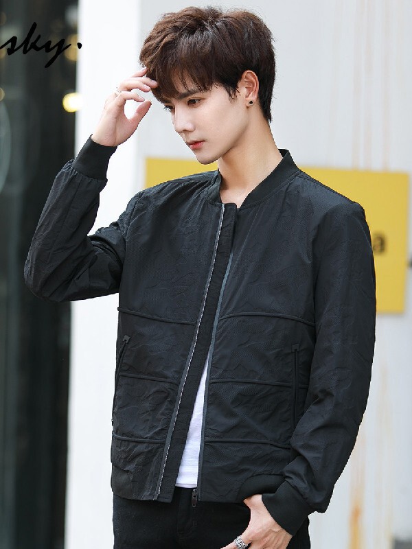 蓝色天空休闲装