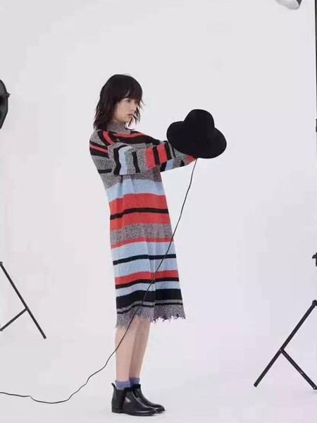 依丁可唯2019秋冬装女装