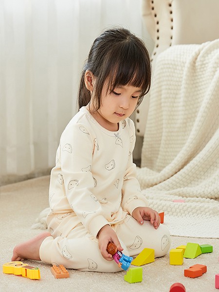 安宝儿2019新款童装