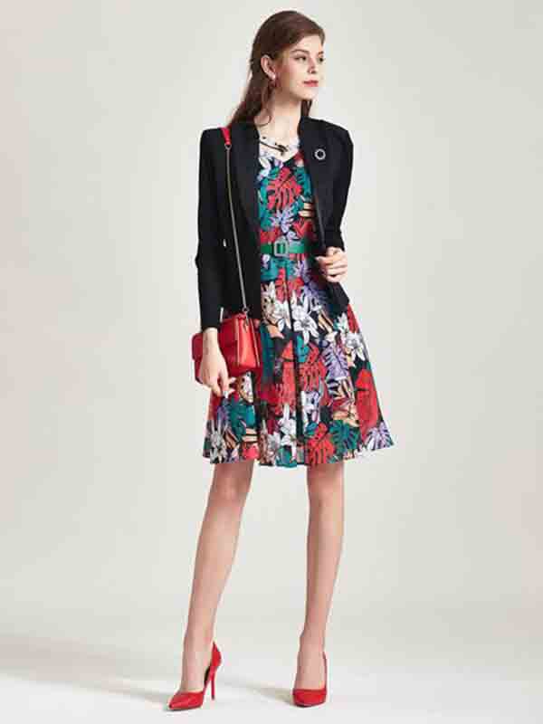 迪丝爱尔2019新款女装