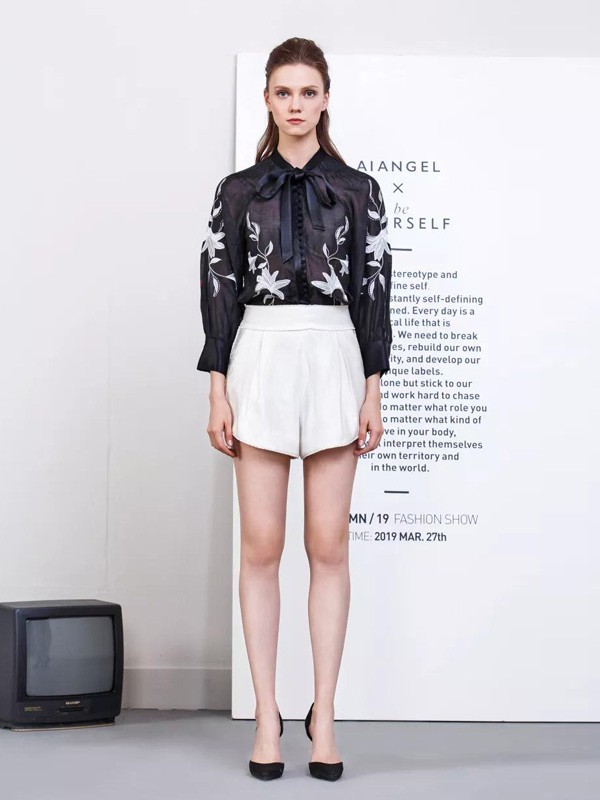 艾安琪2019秋冬装女装