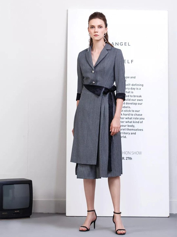 艾安琪2019秋冬装女装