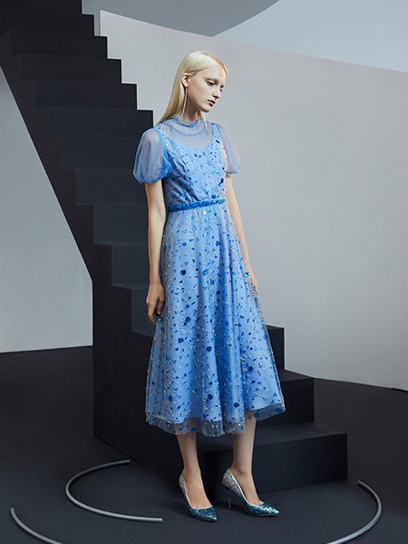 迪丽2019秋冬装女装