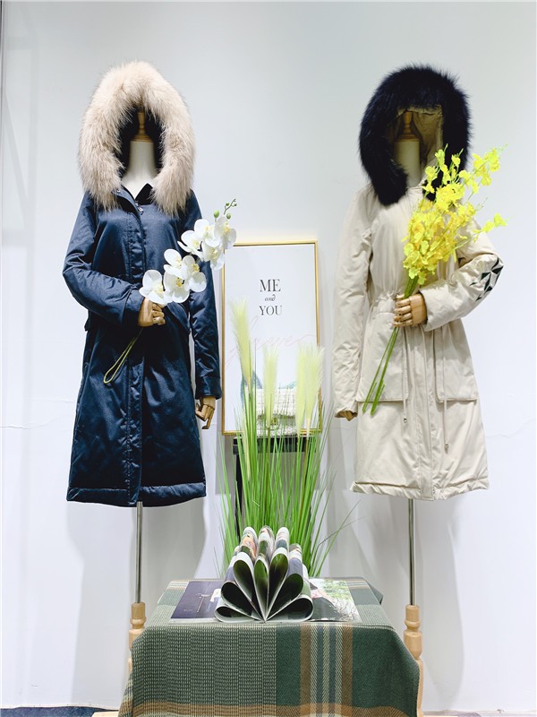 2019秋冬装朗文斯汀2019冬季新款女装 年轻时尚