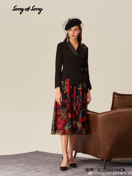 歌中歌2019秋冬装女装
