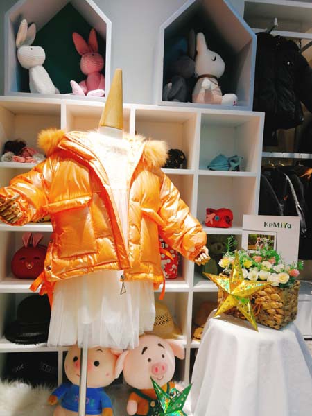 可米芽2019秋冬装童装