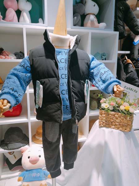 可米芽2019秋冬装童装