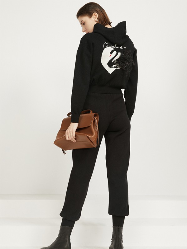 卡洛琳2019秋冬装女装