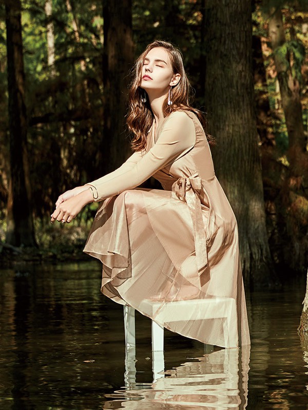 爱诗帛雅2019秋冬装女装