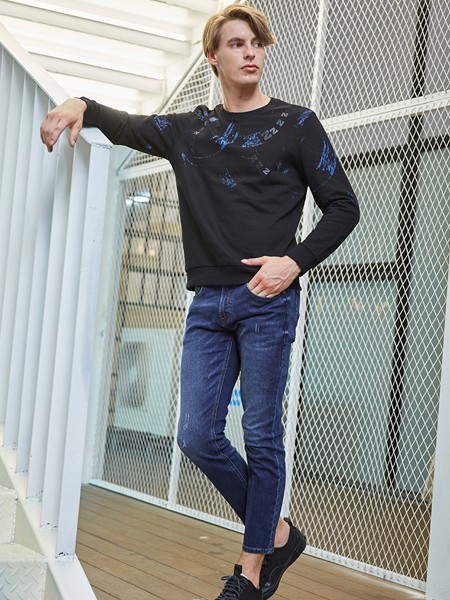 增致2019秋冬装牛仔服