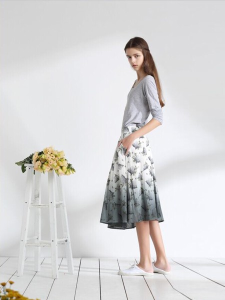 依伽依佳2019春夏装女装