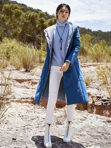 依伽依佳2019秋冬装女装