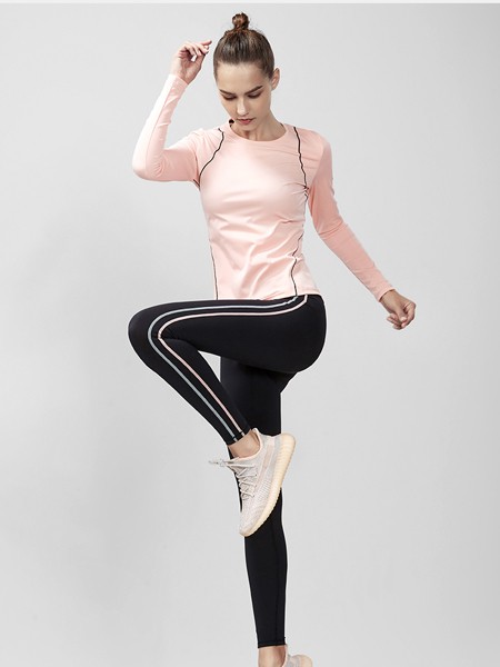 佐纳2019秋冬装运动装