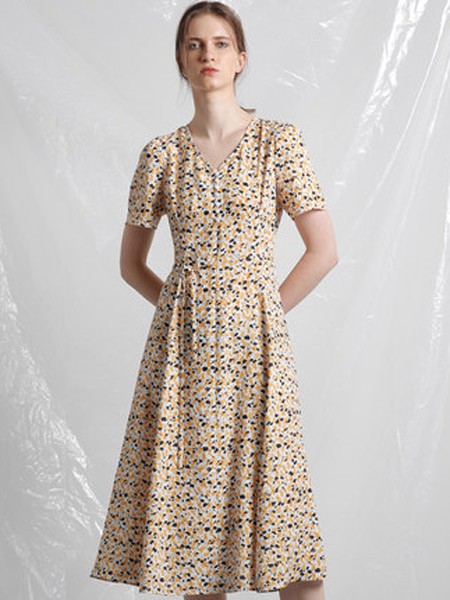 碧可2019新款女装