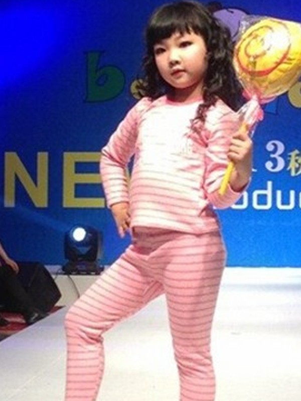 百变娃秋冬装童装