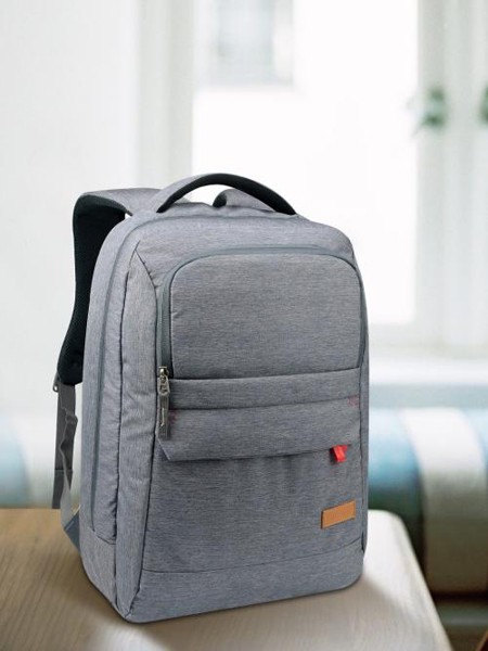 维仕蓝箱包皮具