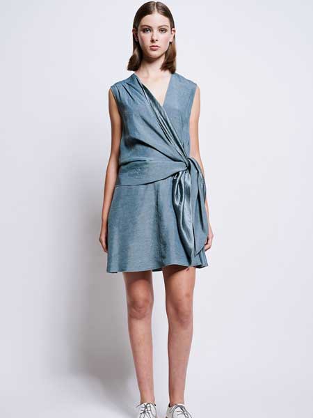 凯伦·沃克女装