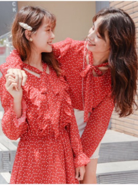 瑷尔玛丝2019春夏装女装