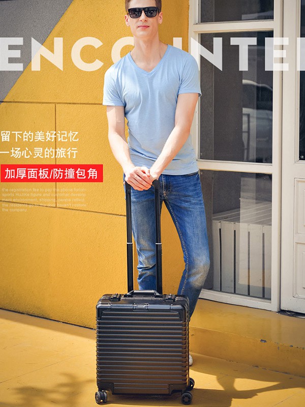 美纳途2019秋冬装箱包皮具