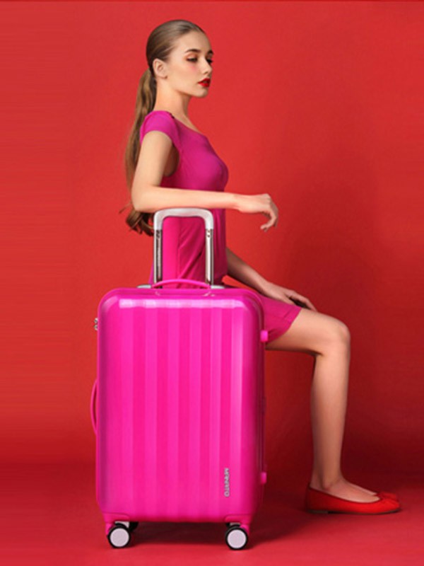 美纳途2019秋冬装箱包皮具