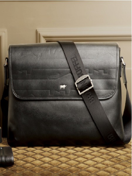 布兰施2019秋冬装箱包皮具