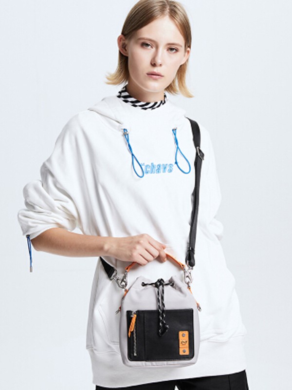 欧曼芬2019新款箱包皮具