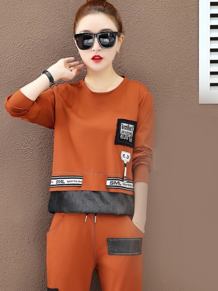 雅莉斯素嫦女装