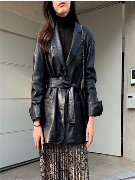 艾薇尔2019春夏装女装