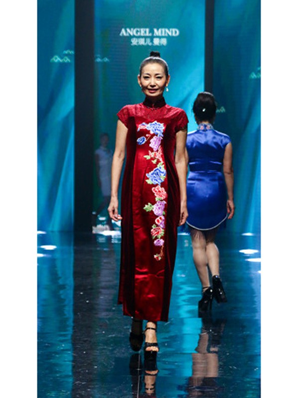 安琪儿曼得女装