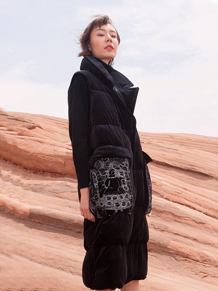 禾文阿思2019秋冬装女装