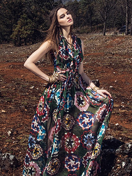 卡索2020春夏季黑色碎花连衣裙