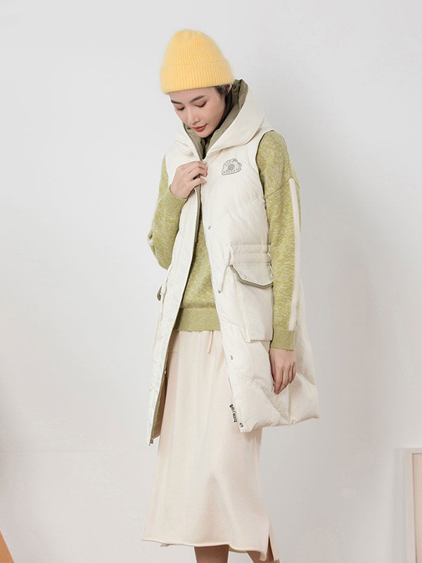 片断女装2021秋冬季米色连帽马夹