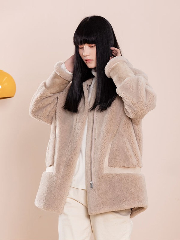 片断女装2020秋冬季杏色宽松外套