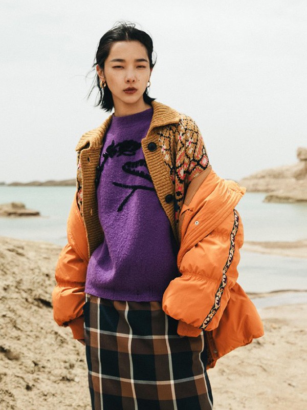 幻走女装2020秋冬季橙色宽松羽绒服