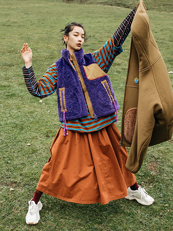 幻走女装2020秋冬季紫色贴布马夹