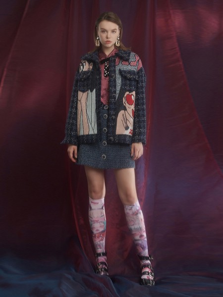 杰茜莱2020秋冬季藏蓝色印花外套