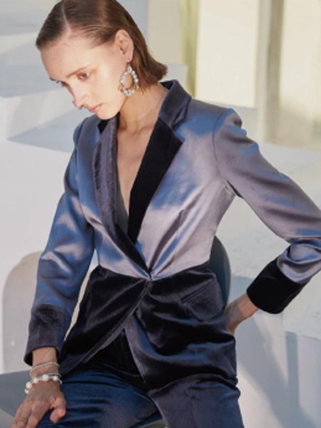 E+vonuol2020秋冬季灰色纯色外套