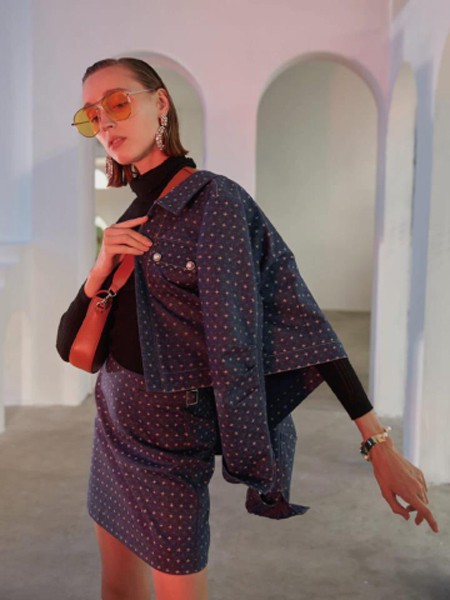 E+vonuol2020秋冬季藏蓝色波点套装