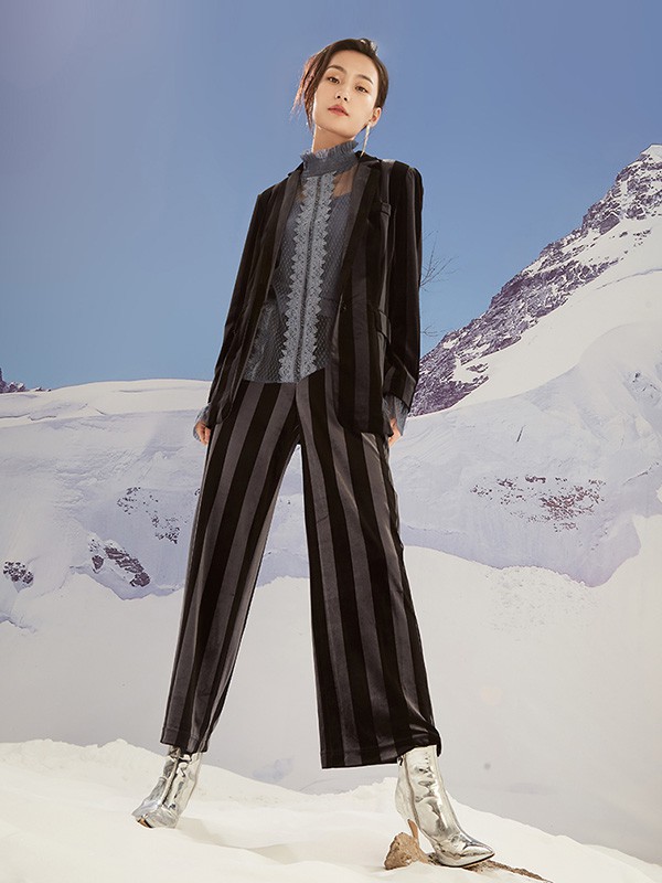 CC&DD女装2020秋冬季黑色条纹外套