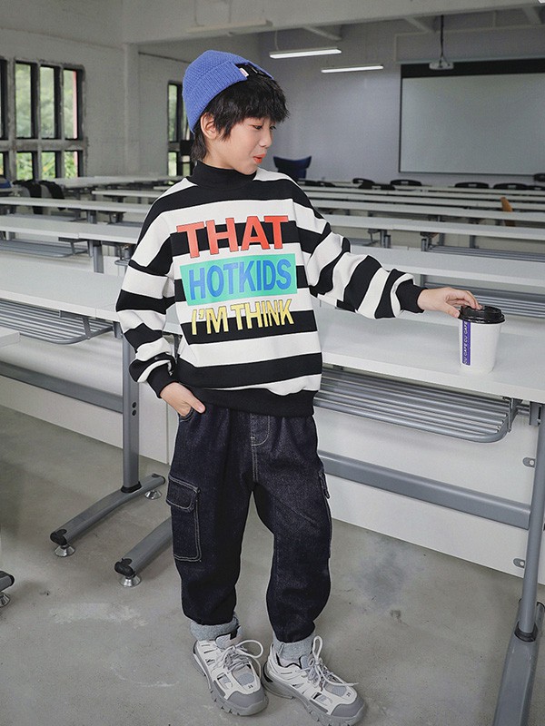 HohTot2020秋冬季黑色条纹上衣