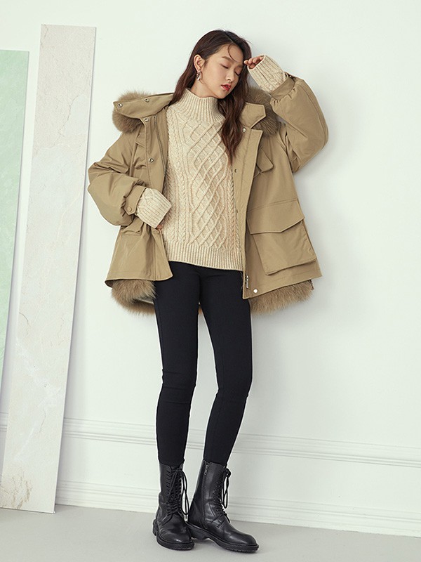 范思蓝恩女装2020秋冬季卡其色带毛领外套
